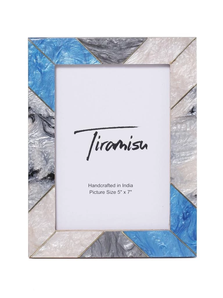 Outlet ⭐ Tiramisu Blue & Ivory Resin Picture Frame with Metal Stripes 🌟 1 Outlet ⭐ Tiramisu Blue & Ivory Resin Picture Frame with Metal Stripes 🌟